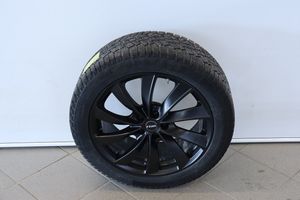 Tesla Model Y bild 17