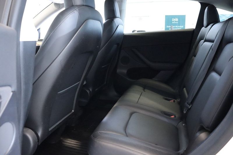 Tesla Model Y bild 13