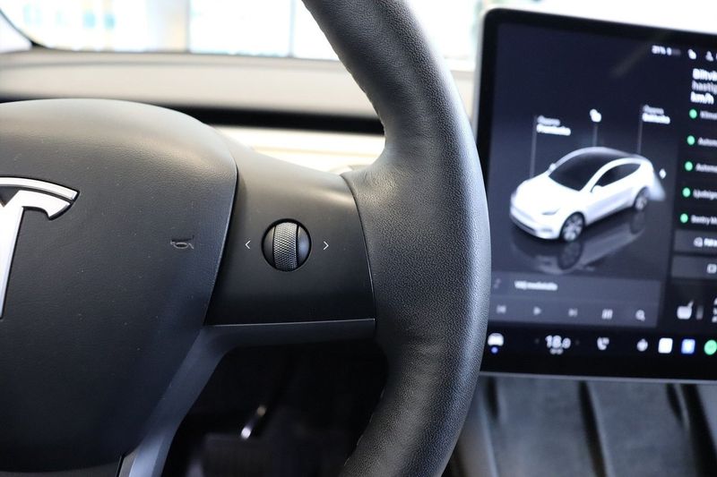 Tesla Model Y bild 9