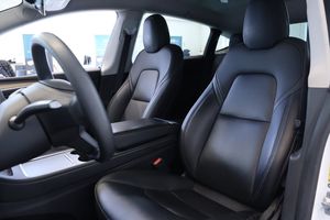Tesla Model Y bild 11