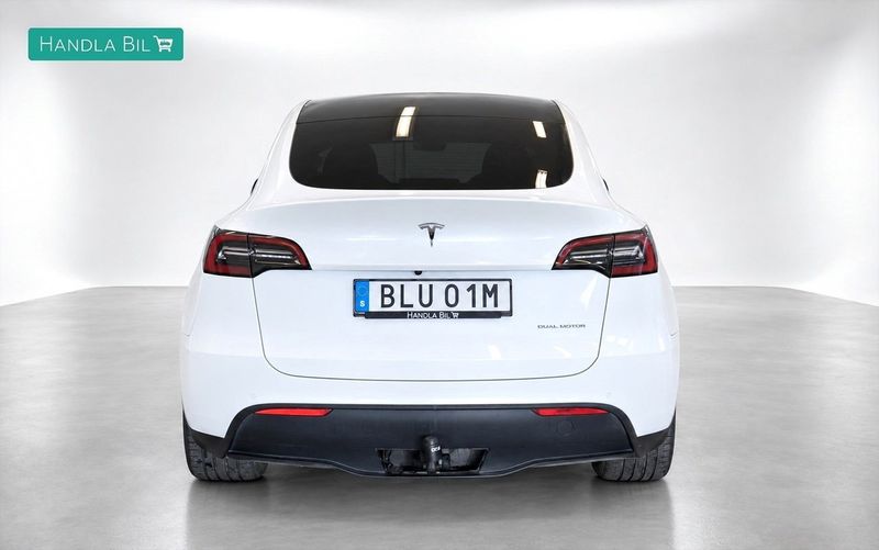 Tesla Model Y bild 5