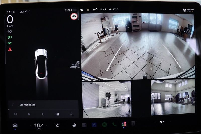 Tesla Model Y bild 15
