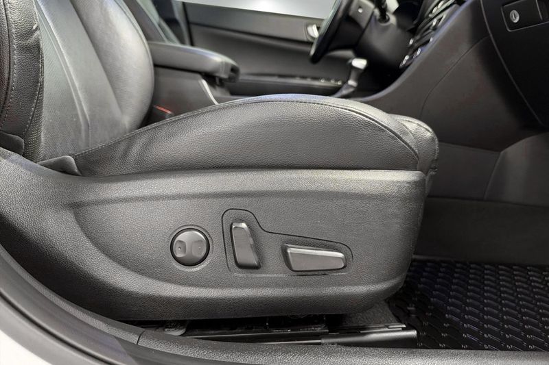 Kia Optima bild 24