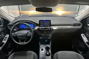 Ford Kuga bild 24