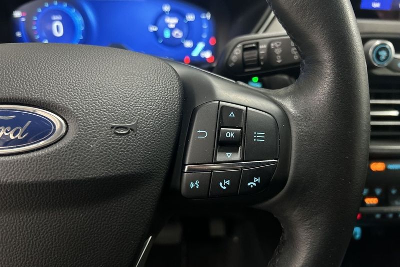 Ford Kuga bild 27