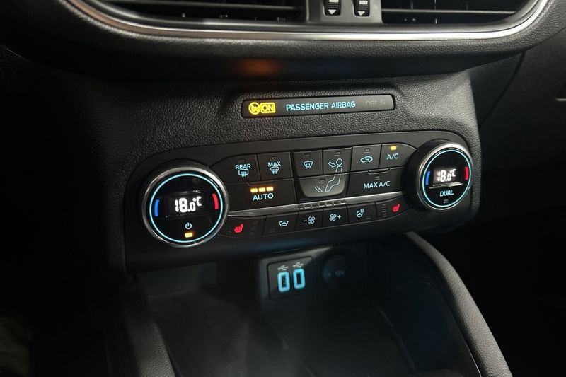 Ford Kuga bild 19