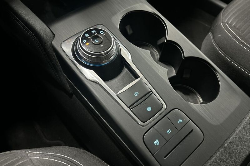 Ford Kuga bild 20