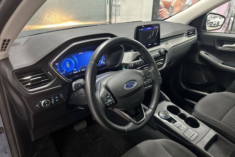 Ford Kuga bild 10