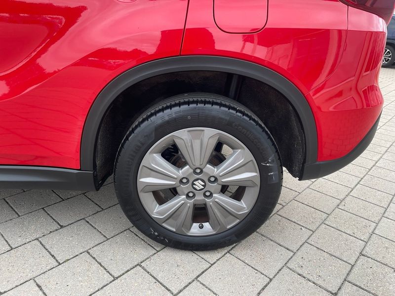 Suzuki Vitara bild 9