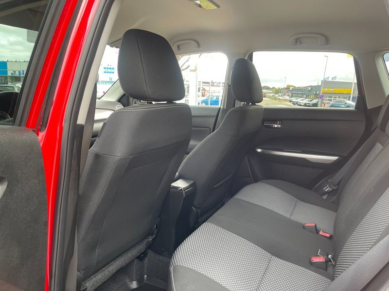 Suzuki Vitara bild 14