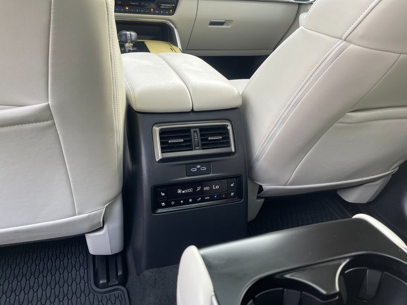 Mazda CX-80 bild 18