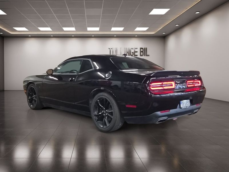 Dodge Challenger bild 3