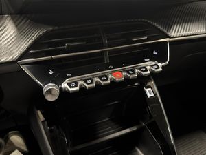 Peugeot 208 bild 12