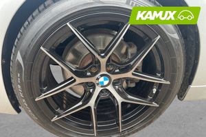 BMW 330 bild 8