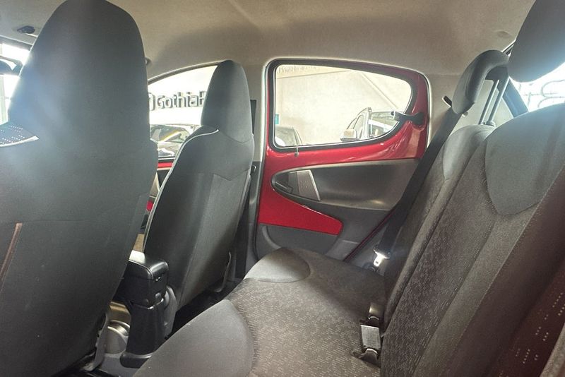 Peugeot 107 bild 15