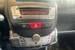 Peugeot 107 bild 12