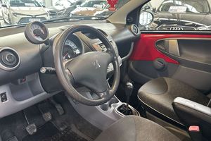 Peugeot 107 bild 9