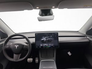 Tesla Model Y bild 13
