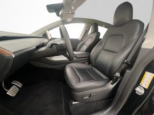 Tesla Model Y bild 12