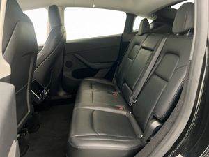 Tesla Model Y bild 18