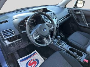 Subaru Forester bild 8