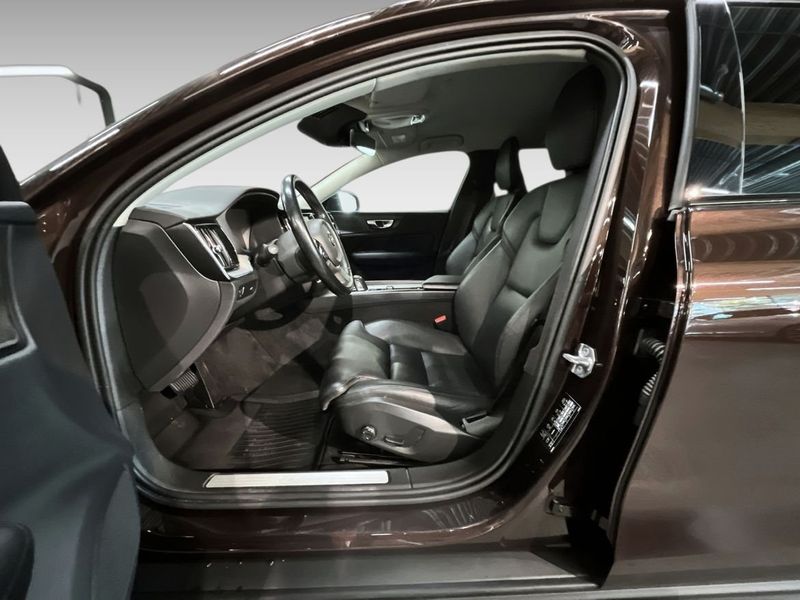 Volvo V60 bild 9
