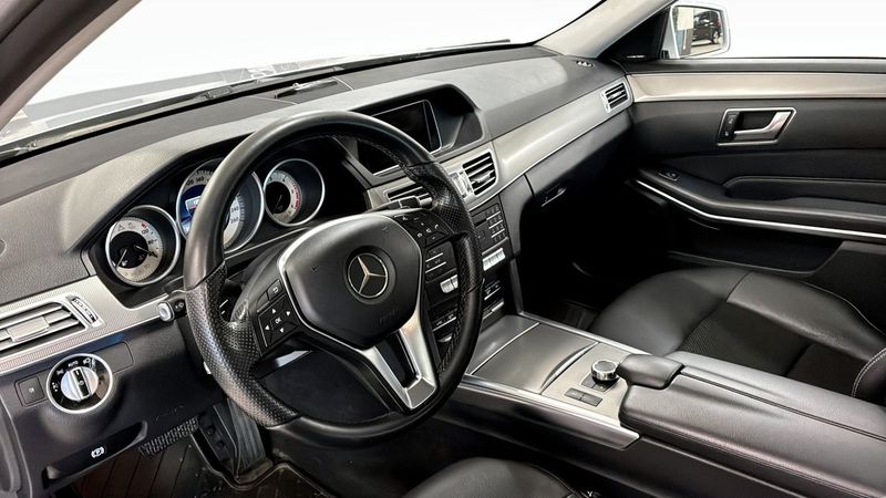 Mercedes E220 bild 12