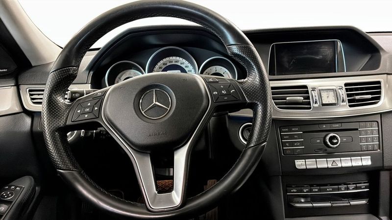 Mercedes E220 bild 13