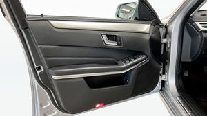 Mercedes E220 bild 11