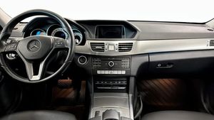 Mercedes E220 bild 4
