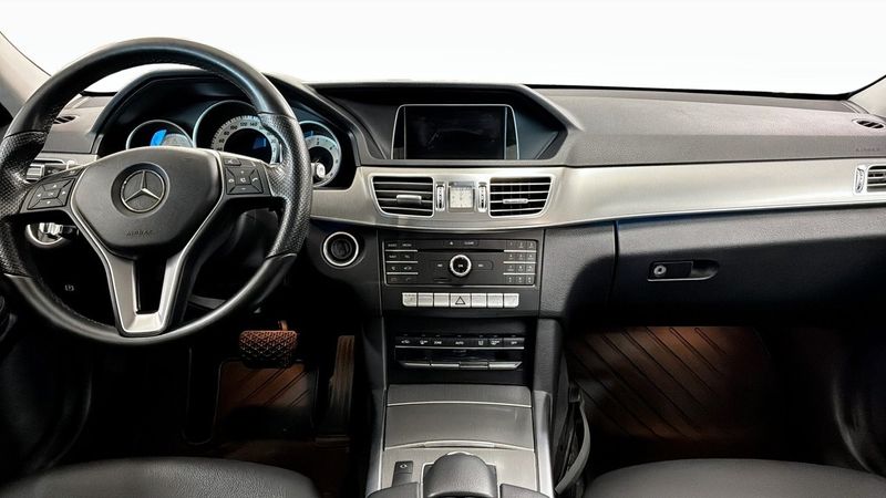 Mercedes E220 bild 4
