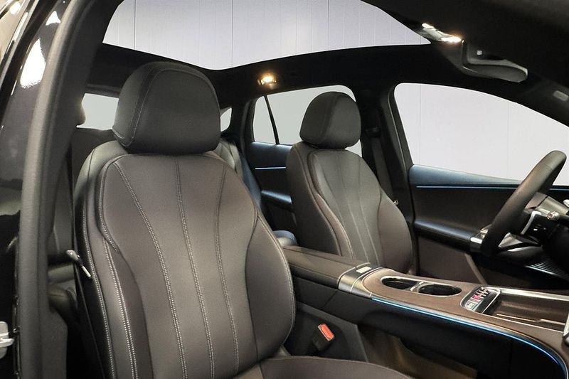 Mercedes GLC300 bild 15