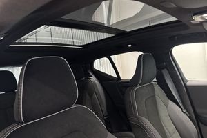 Volvo EX40 bild 17