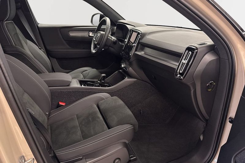 Volvo EX40 bild 5