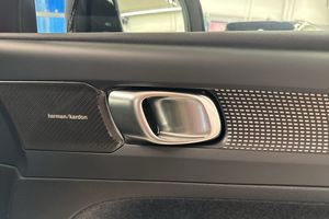 Volvo EX40 bild 18