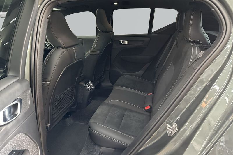 Volvo EX40 bild 7