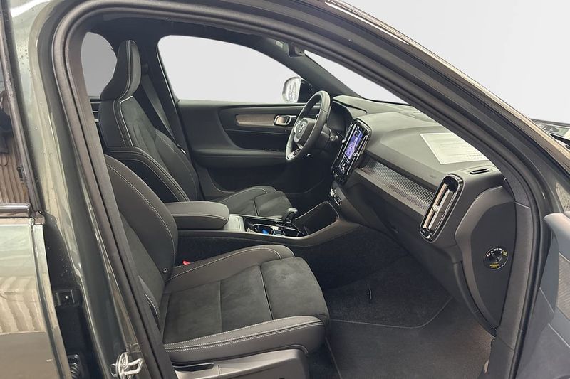 Volvo EX40 bild 5