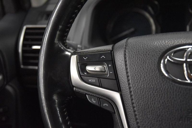 Toyota Land Cruiser bild 10