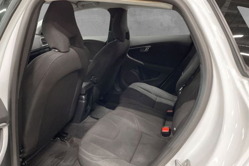 Volvo V40 bild 6