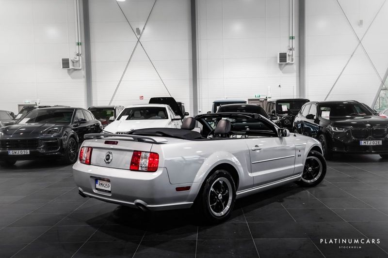 Ford Mustang bild 2