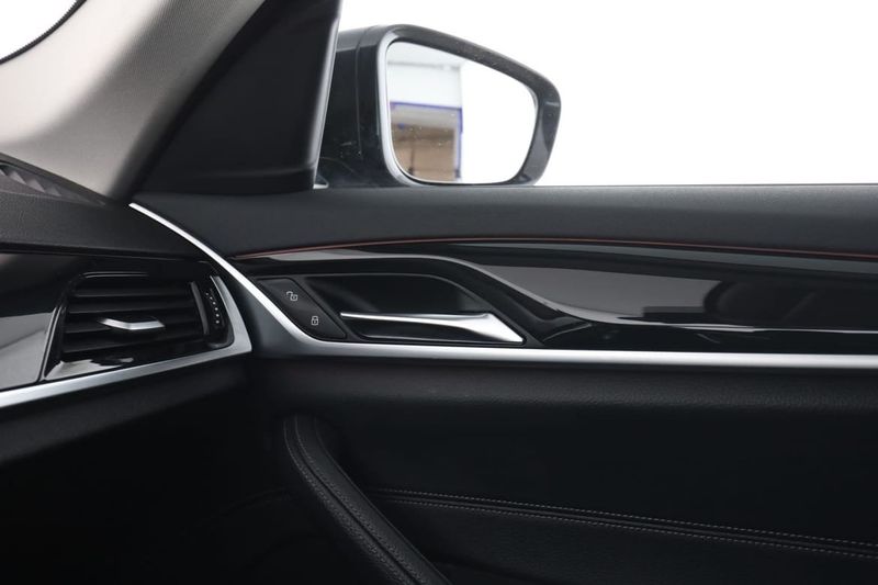 BMW 520 bild 38