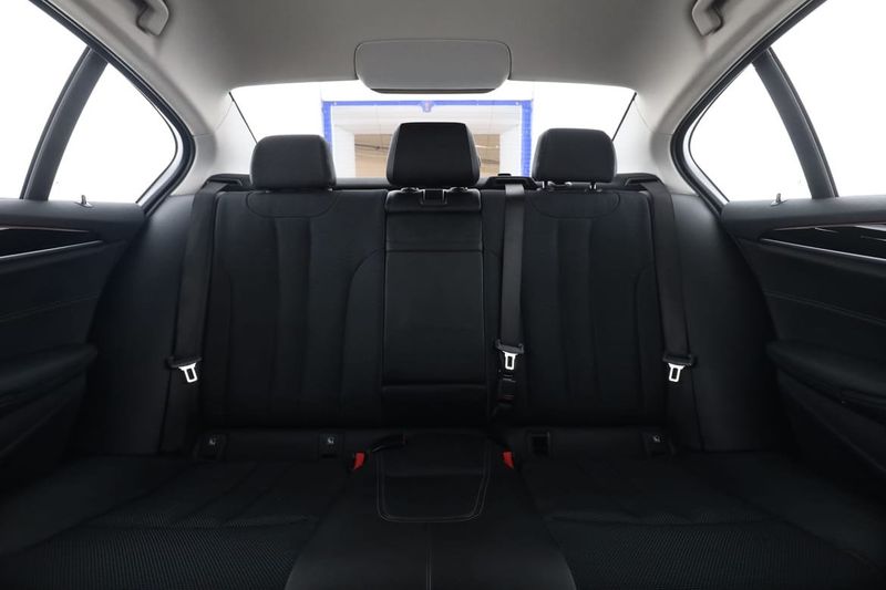 BMW 520 bild 16