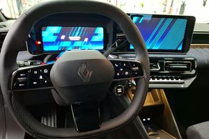 Renault 4 E-Tech bild 13