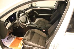 Volkswagen Passat bild 10