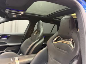 Mercedes C63 AMG bild 12
