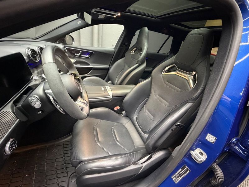 Mercedes C63 AMG bild 11