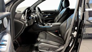 Mercedes GLC220 bild 15