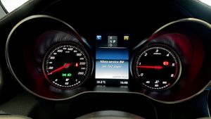 Mercedes GLC220 bild 18