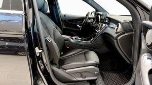 Mercedes GLC220 bild 16