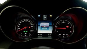 Mercedes GLC220 bild 19